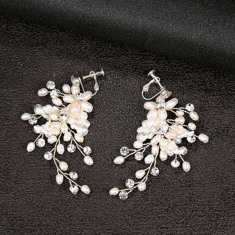 K12 Simple alloy flower earrings Golden freshwater pearl hair accessories