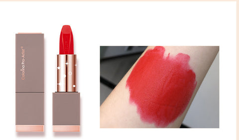 Matte Lipstick waterproof and not easy to fade