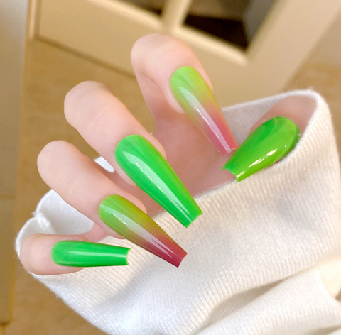 N31 Winter jujube gradient false nail with 24pcs/box jelly glue