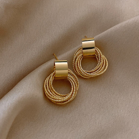 Retro Metallic Gold Multiple Small Circle Pendant Earrings New Jewelry