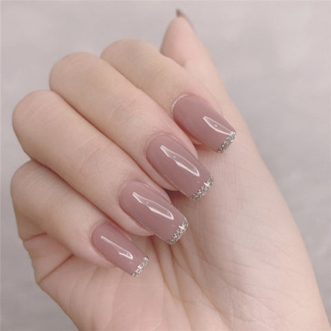 Middle length false nails with heart pattern Inpluser