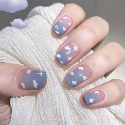 Middle length false nails with heart pattern Inpluser