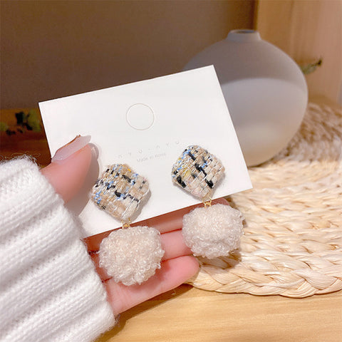 New style show face small high-end atmosphere decoration fashion women