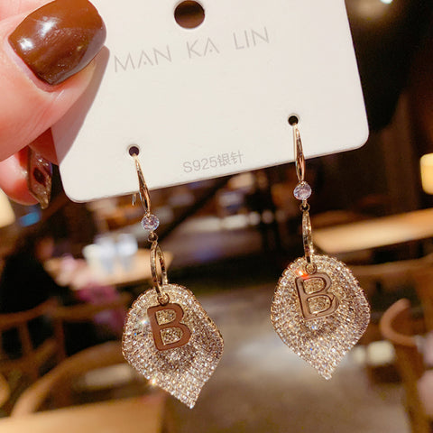 Korean pearl love tassel  long style earrings ladies