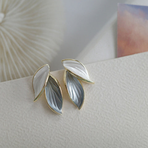 New Simple Celebrity Style Gold Pearl Stud Earrings For Woman