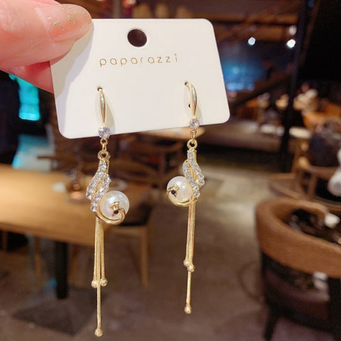 New style show face small high-end atmosphere decoration fashion women