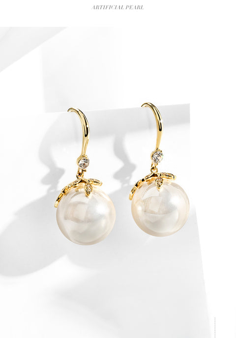 New trendy autumn and winter fashion light luxury pearl earrings Inpluser