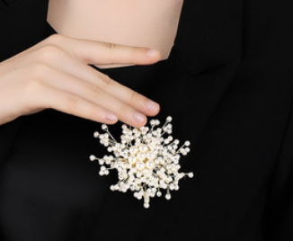 2022 New fashion brooch handmade imitation pearl corsage Inpluser